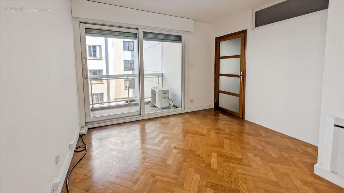 Appartement à LYON-6E