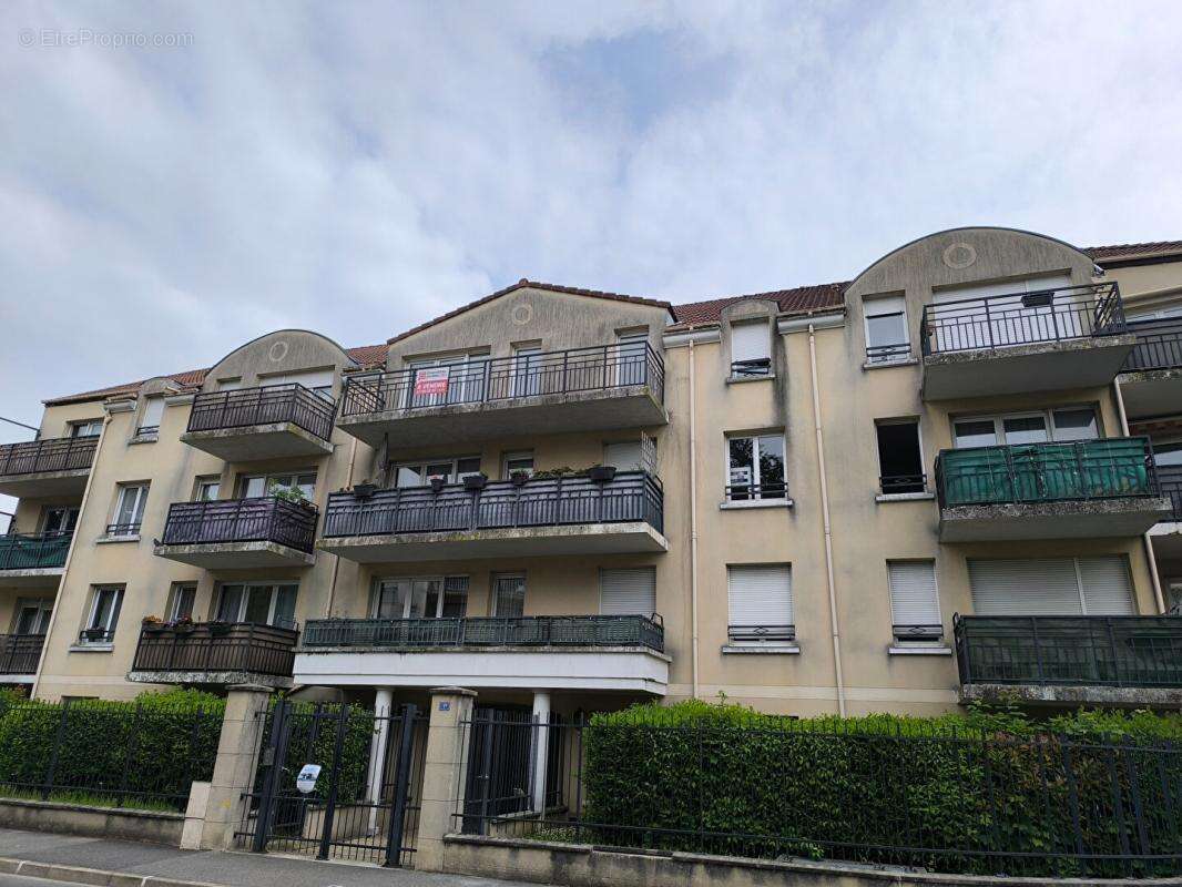 Appartement à TORCY