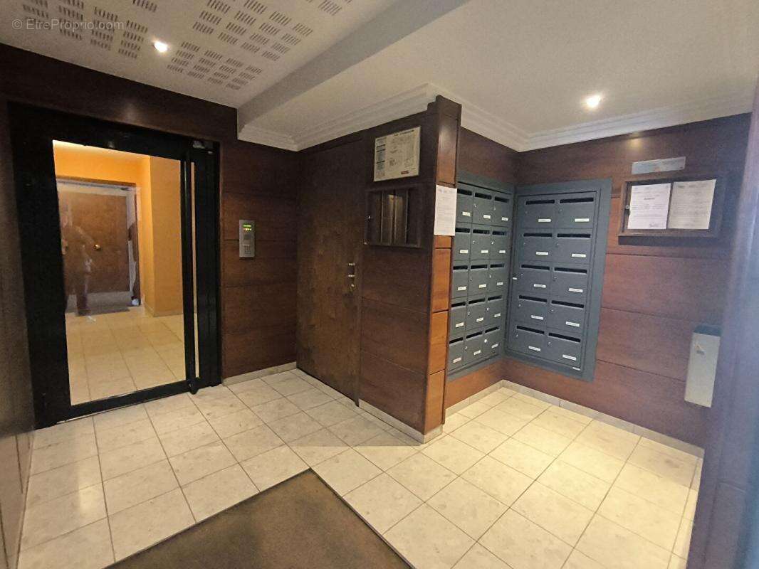 Appartement à TORCY