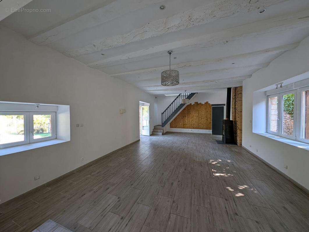 Maison à SAVIGNAC-LES-EGLISES