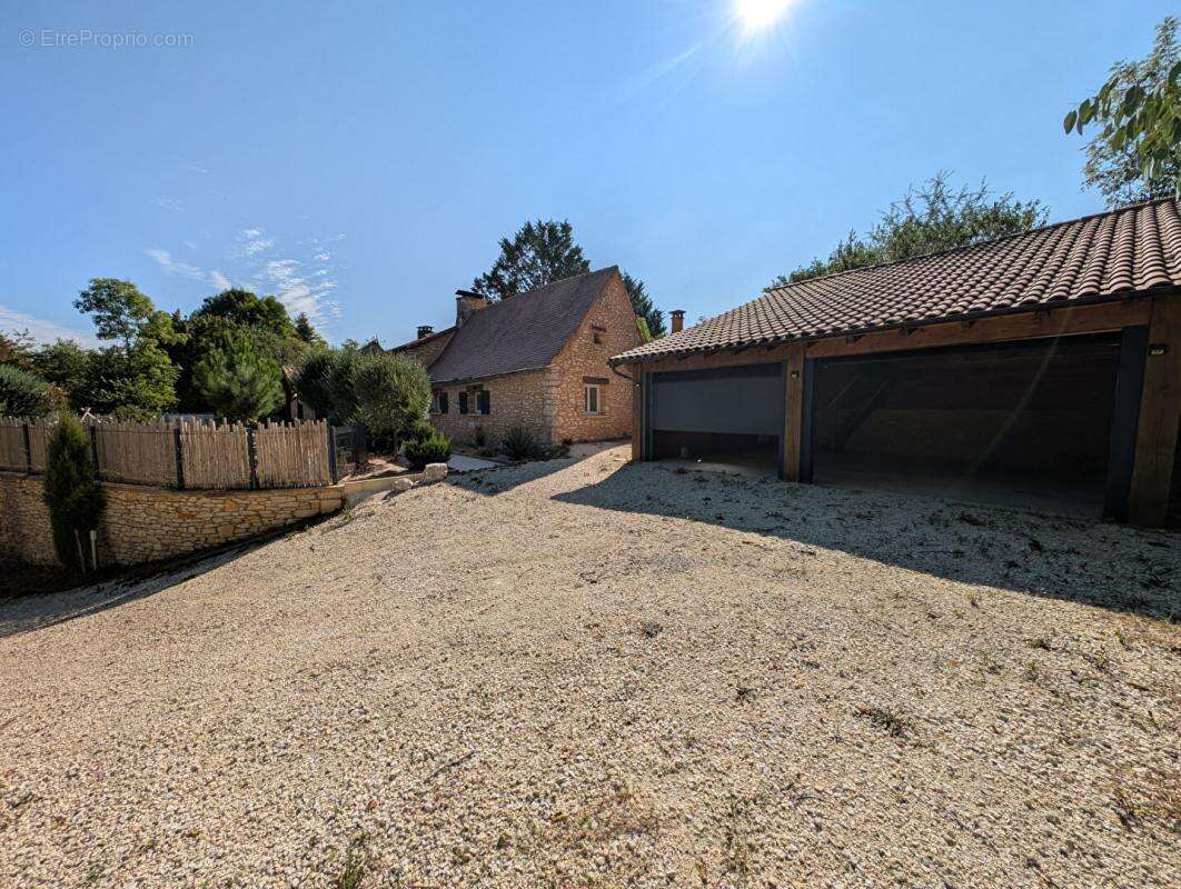 Maison à SAVIGNAC-LES-EGLISES