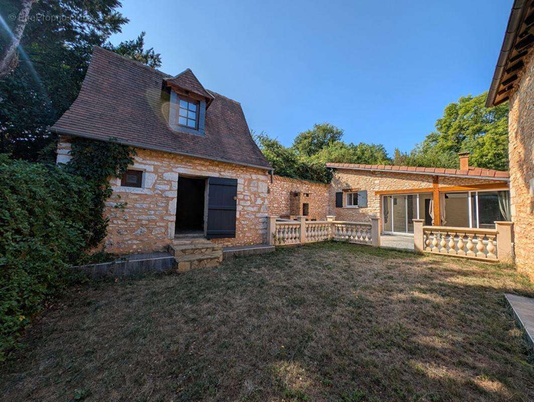 Maison à SAVIGNAC-LES-EGLISES