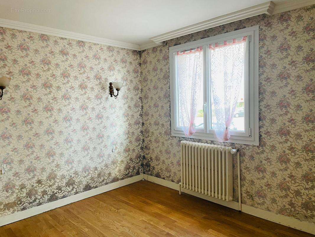 Maison à CHATEAUNEUF-EN-THYMERAIS