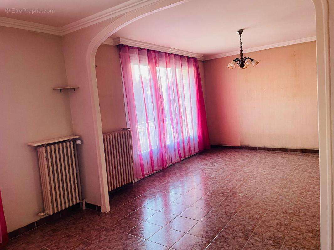 Maison à CHATEAUNEUF-EN-THYMERAIS