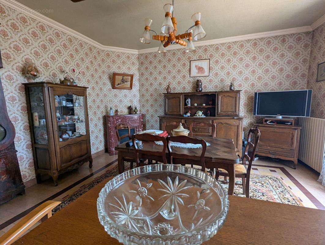 Maison à SAINT-ELIPH