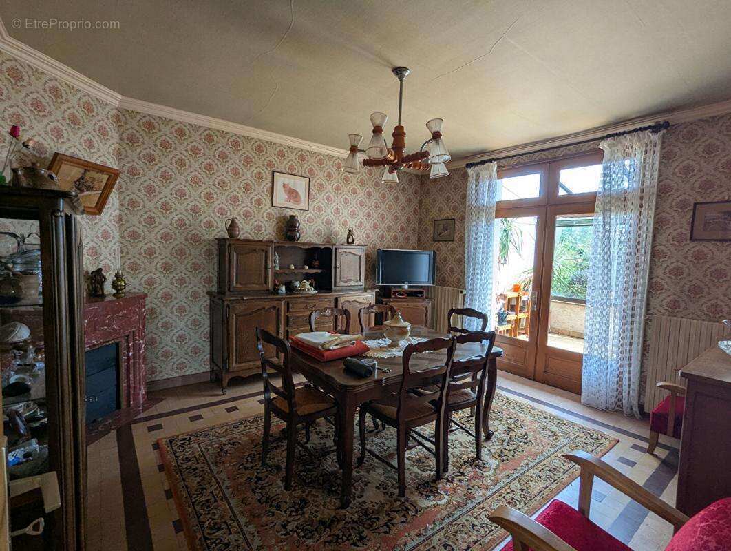 Maison à SAINT-ELIPH