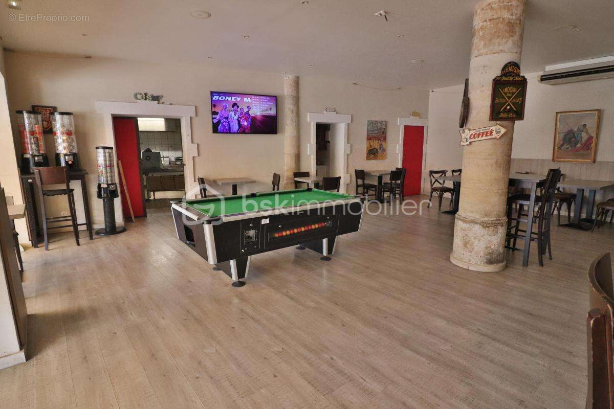 Commerce à MONTFRIN