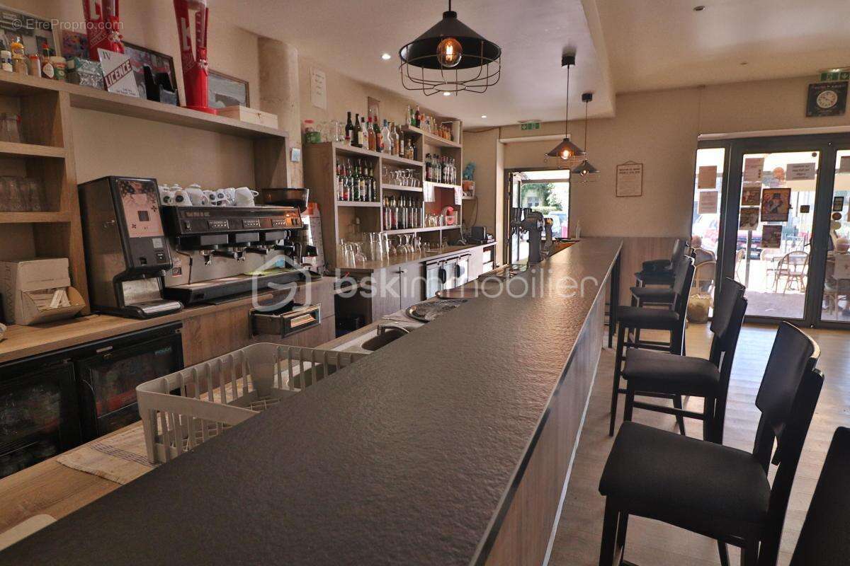 Commerce à MONTFRIN