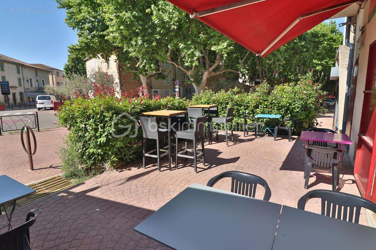 Commerce à MONTFRIN