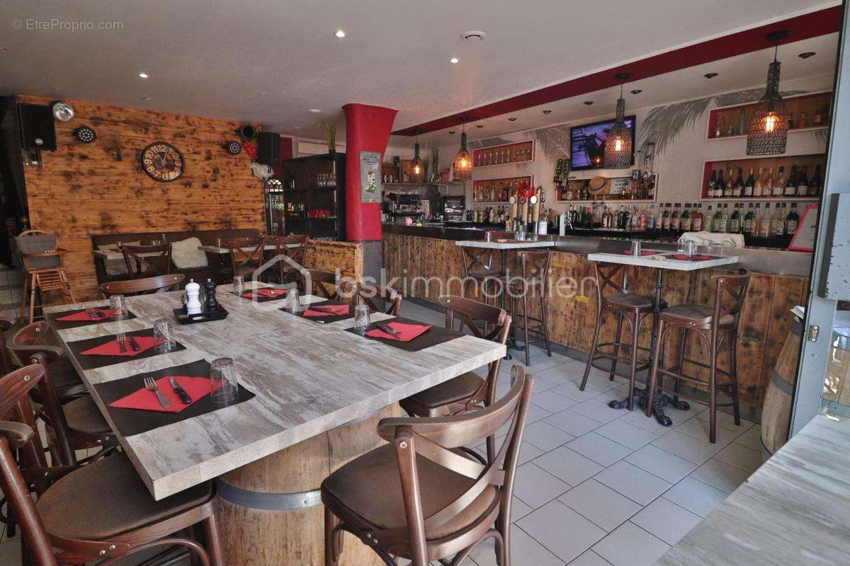 Commerce à MONTFRIN