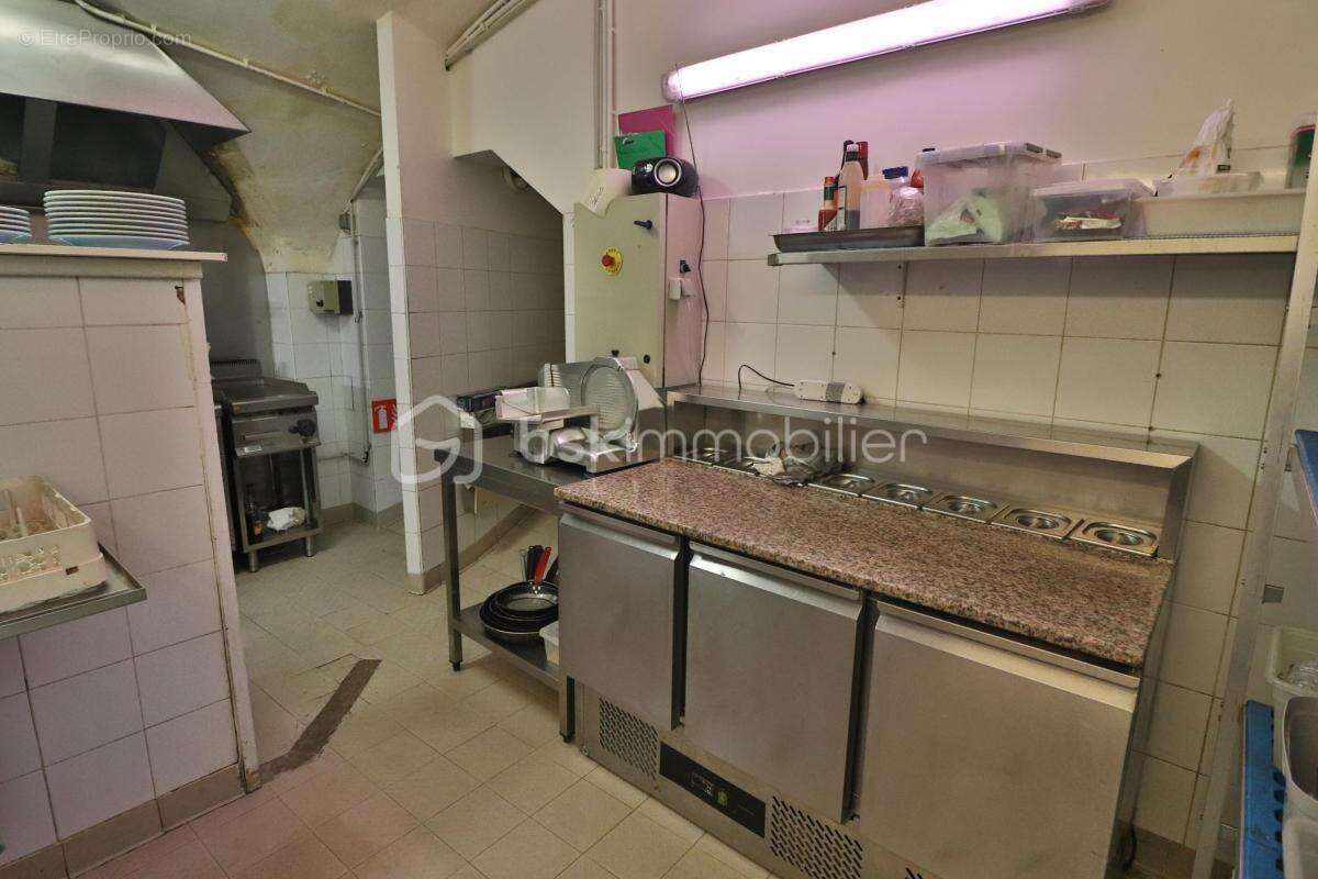 Commerce à MONTFRIN