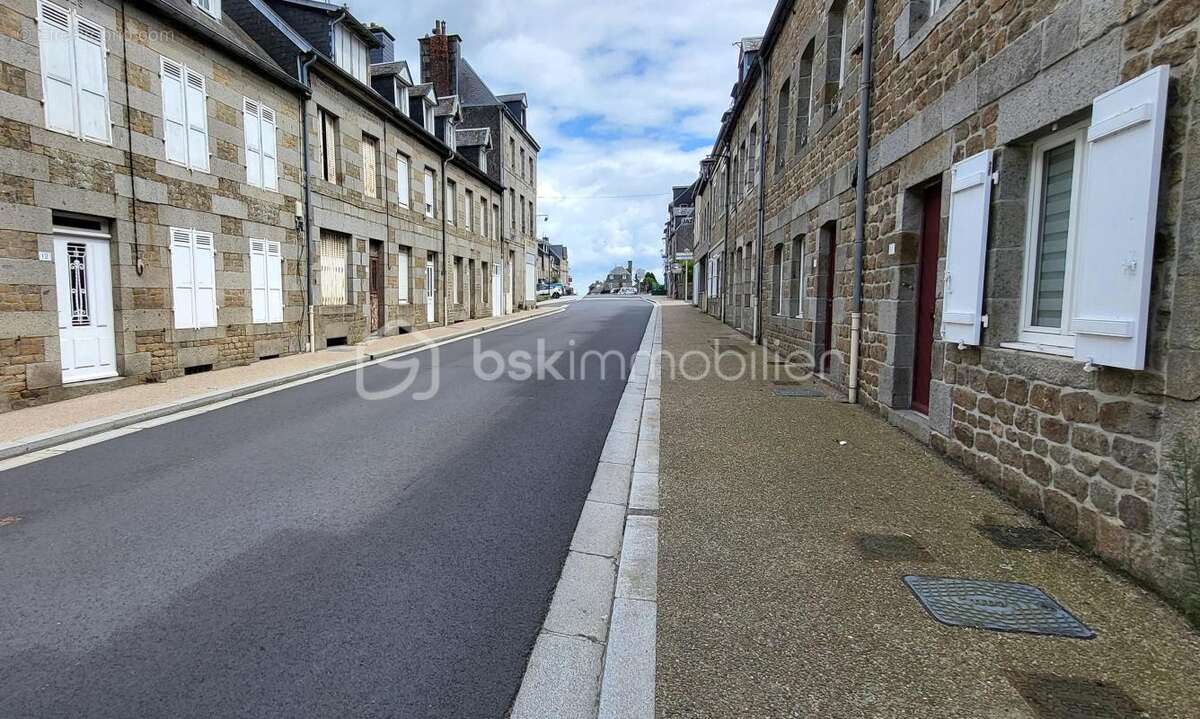 Maison à SAINT-SEVER-CALVADOS