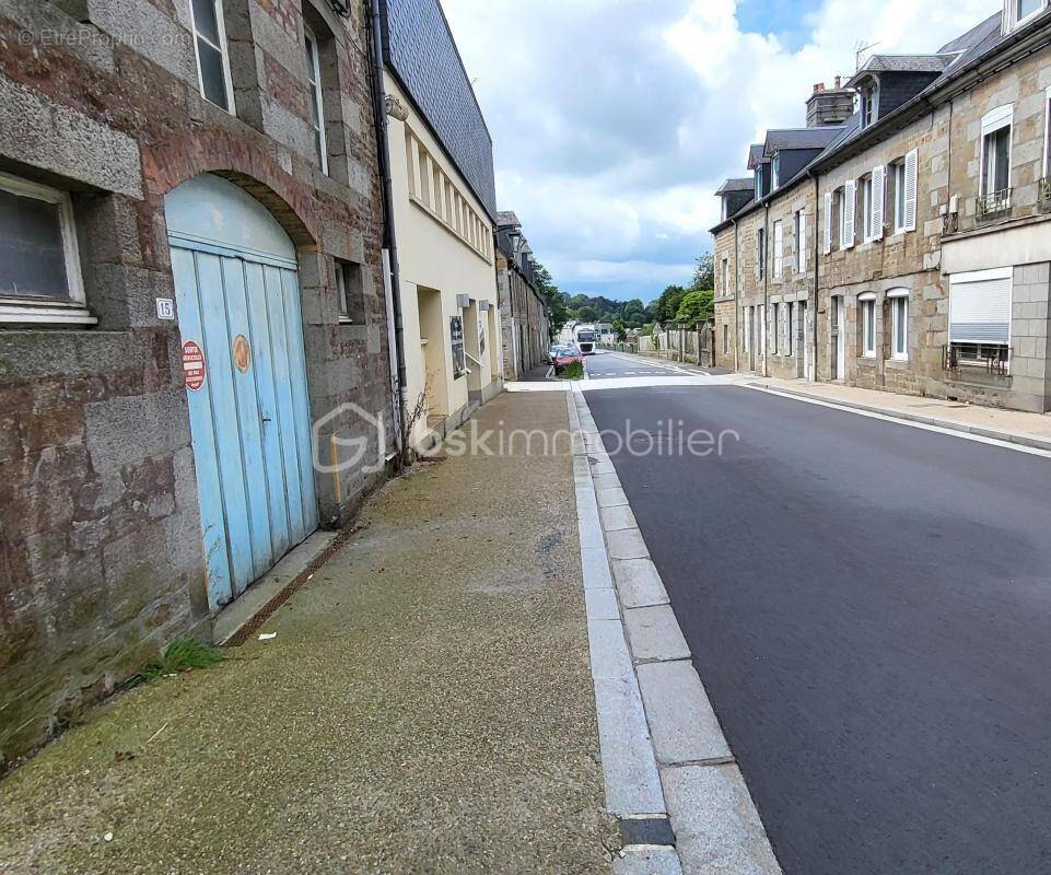 Maison à SAINT-SEVER-CALVADOS
