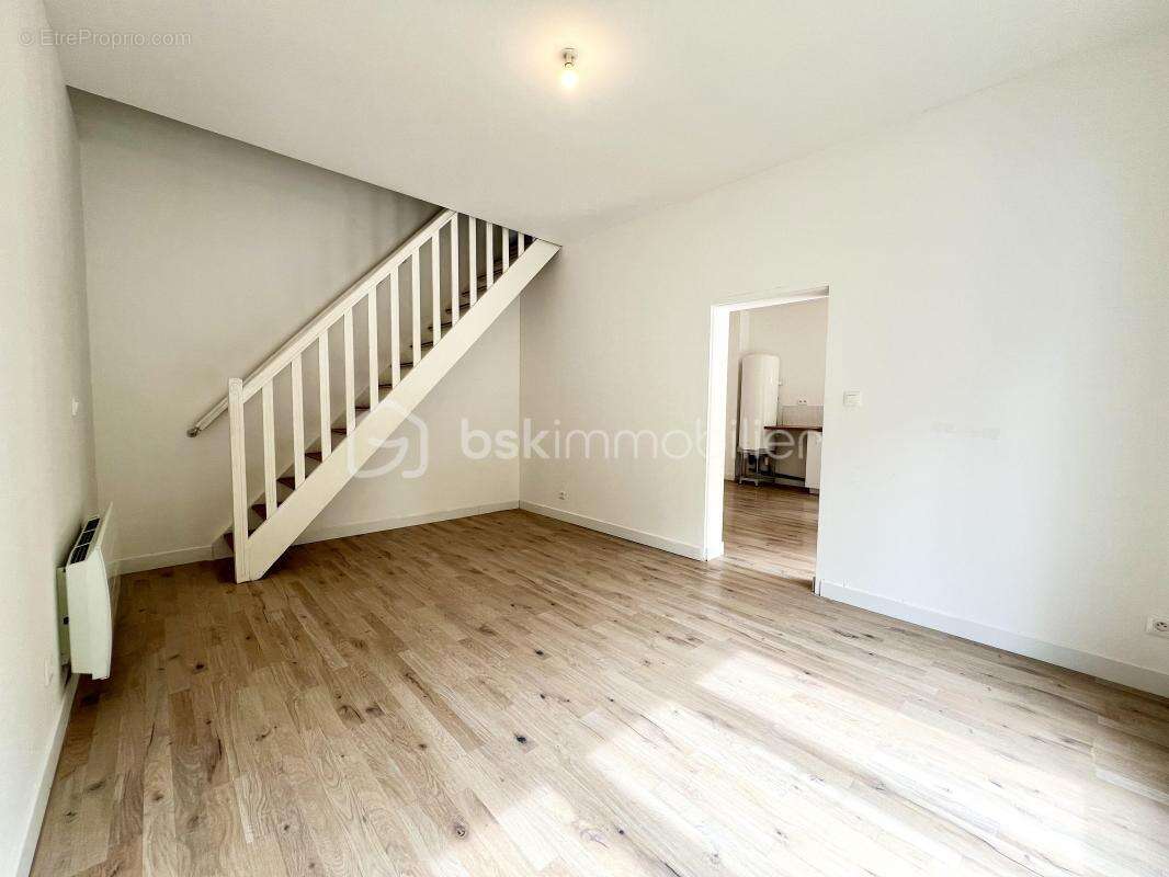 Maison à SAINT-AIGULIN