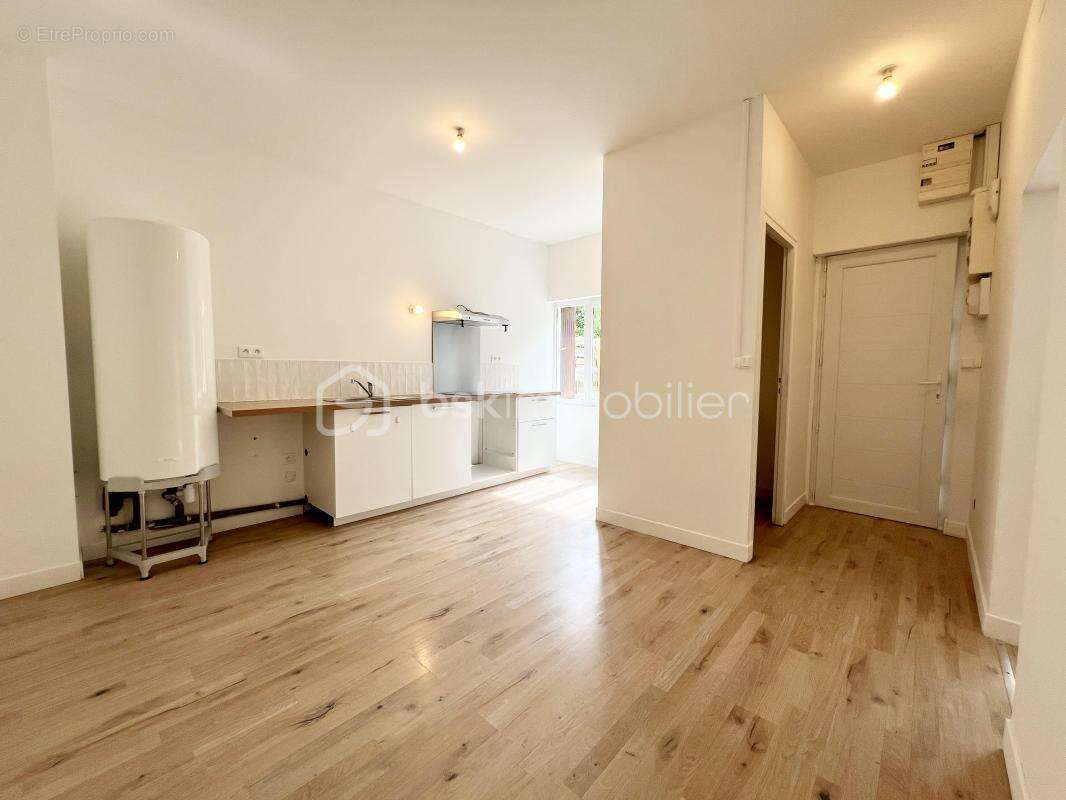 Maison à SAINT-AIGULIN