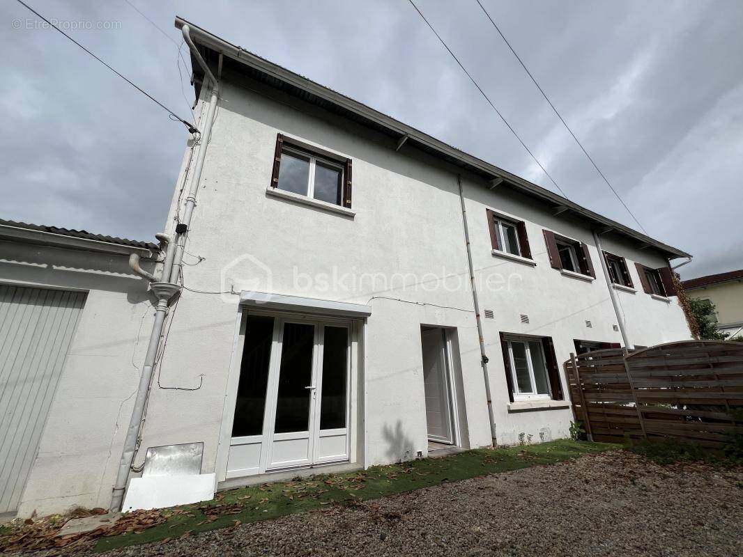 Maison à SAINT-AIGULIN
