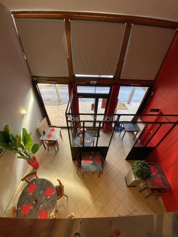 Commerce à SAINTE-JULIE