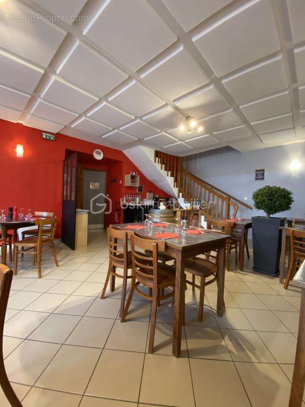 Commerce à SAINTE-JULIE