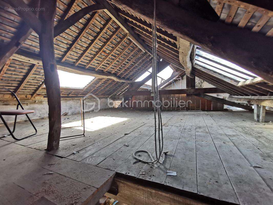 Maison à FRIAUCOURT