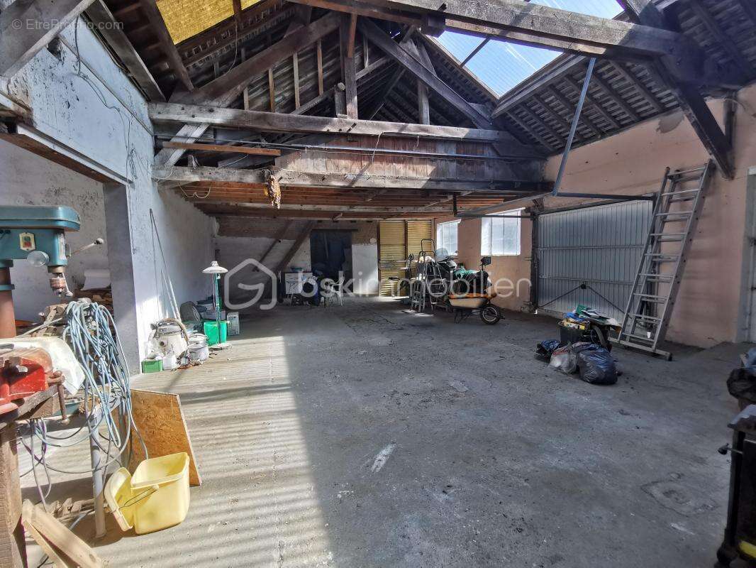 Maison à FRIAUCOURT