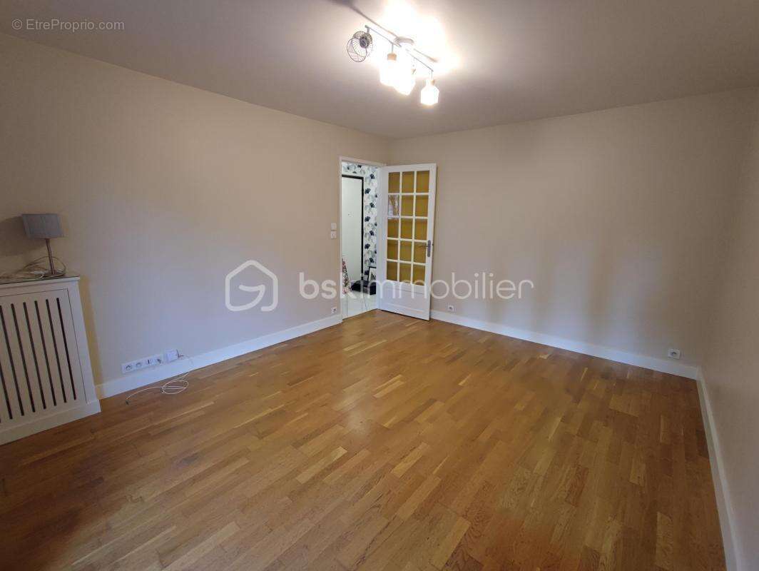 Appartement à ROSNY-SOUS-BOIS