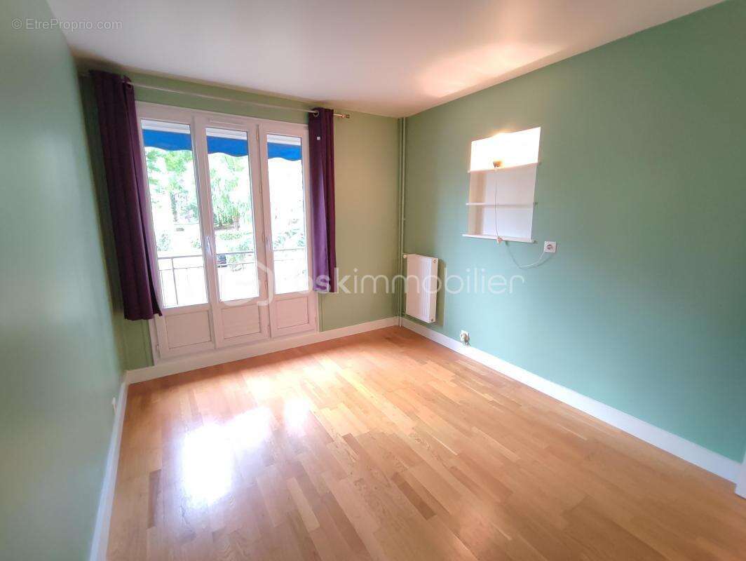 Appartement à ROSNY-SOUS-BOIS