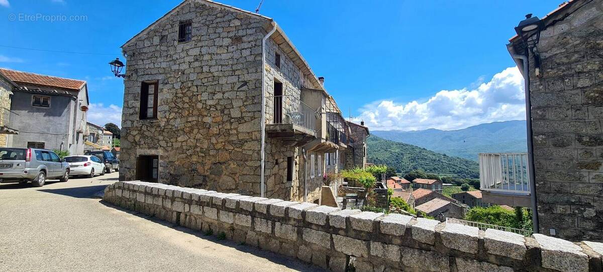 Maison à ZIGLIARA