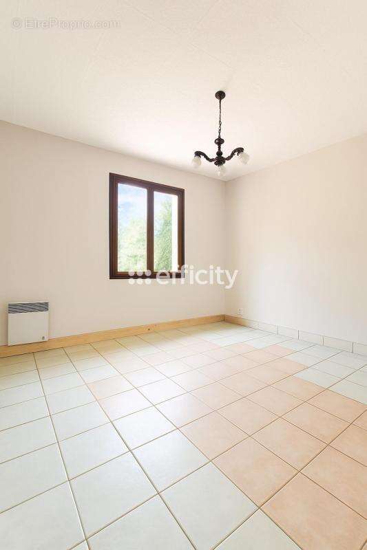 Maison à MIGNE-AUXANCES