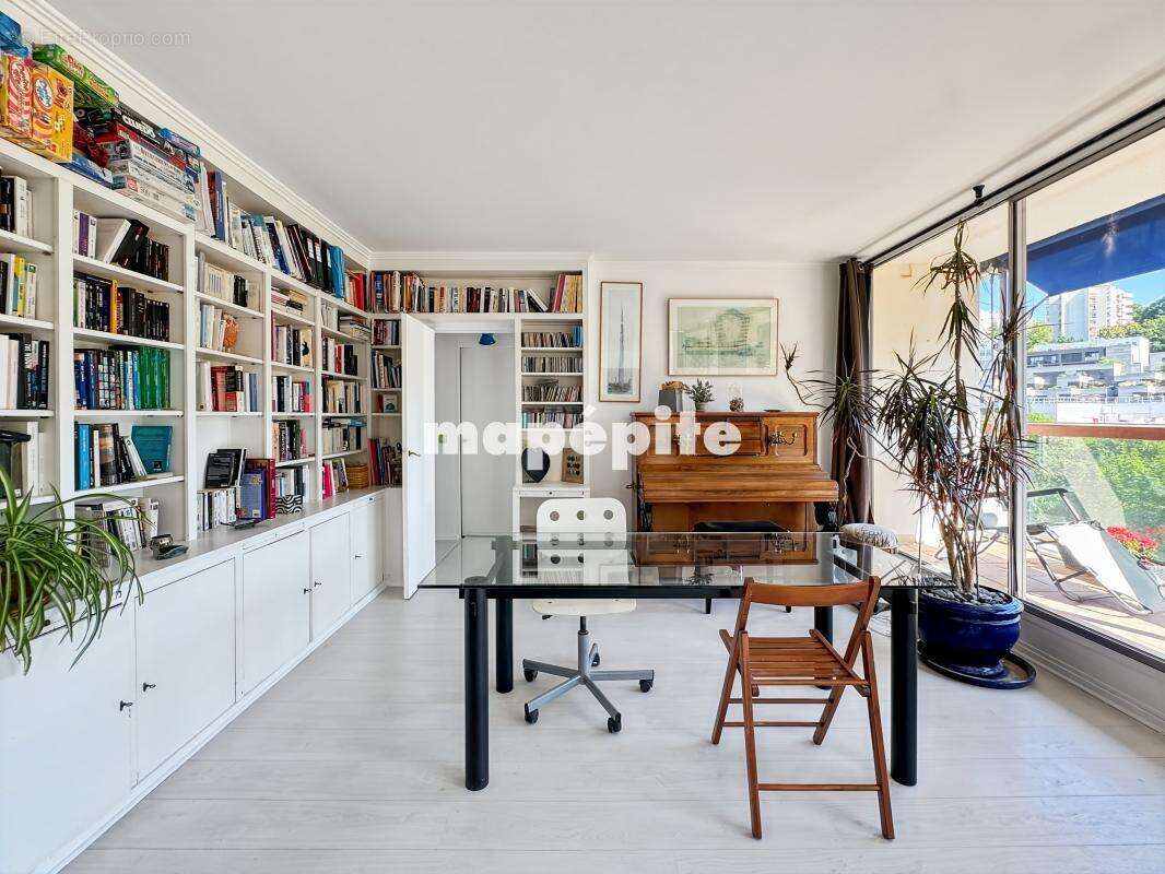 Appartement à VILLE-D&#039;AVRAY