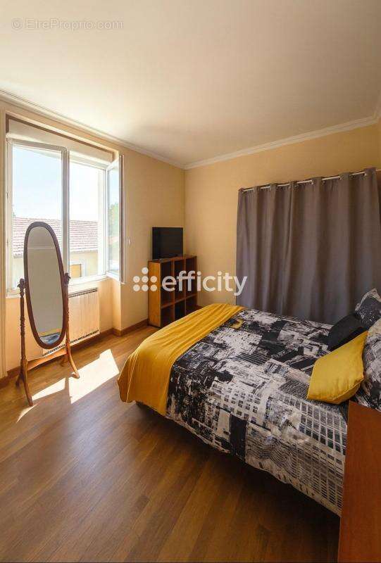 Maison à LE BEUGNON