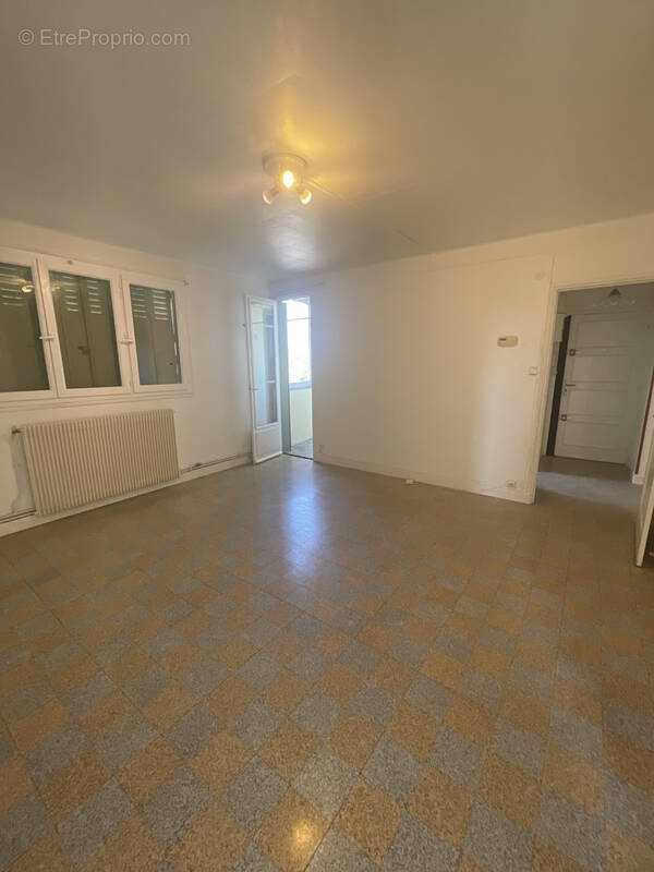 Appartement à PONT-SAINT-ESPRIT