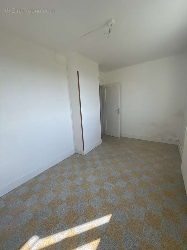 Appartement à PONT-SAINT-ESPRIT