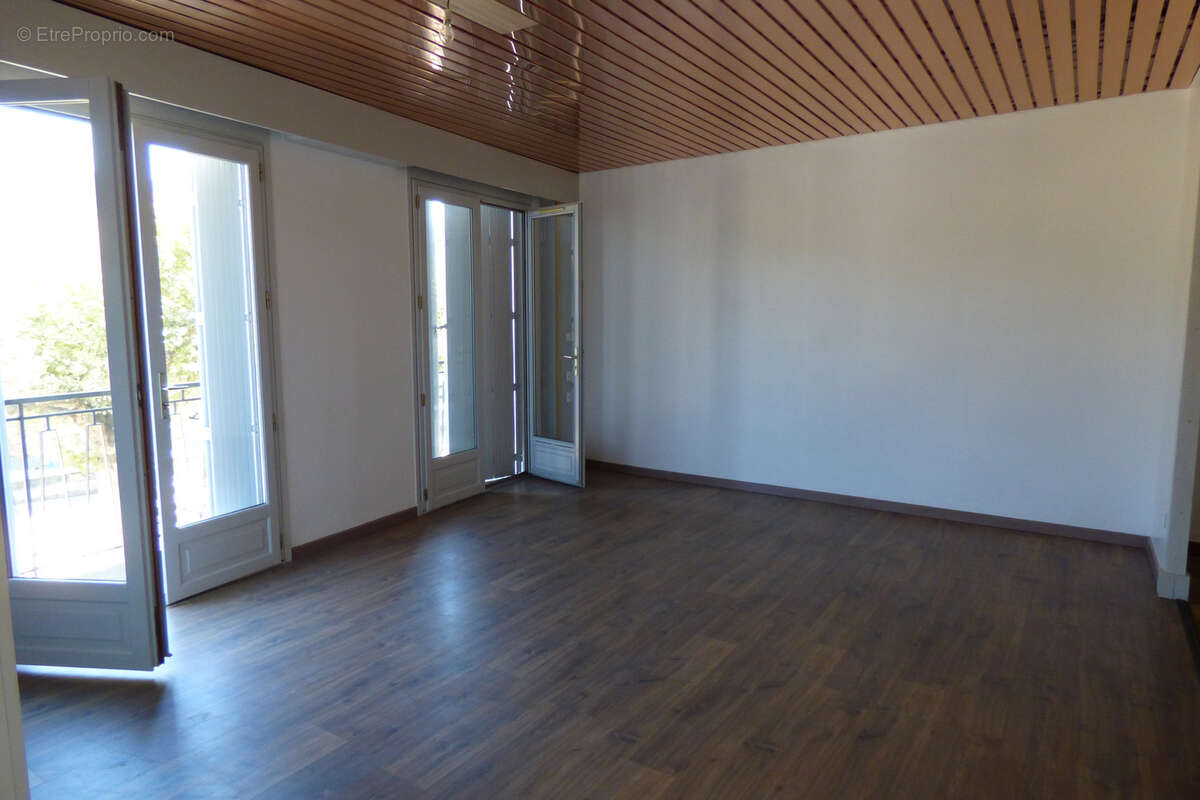 Appartement à TALLARD