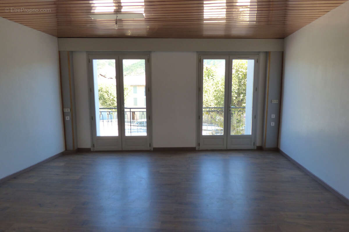 Appartement à TALLARD