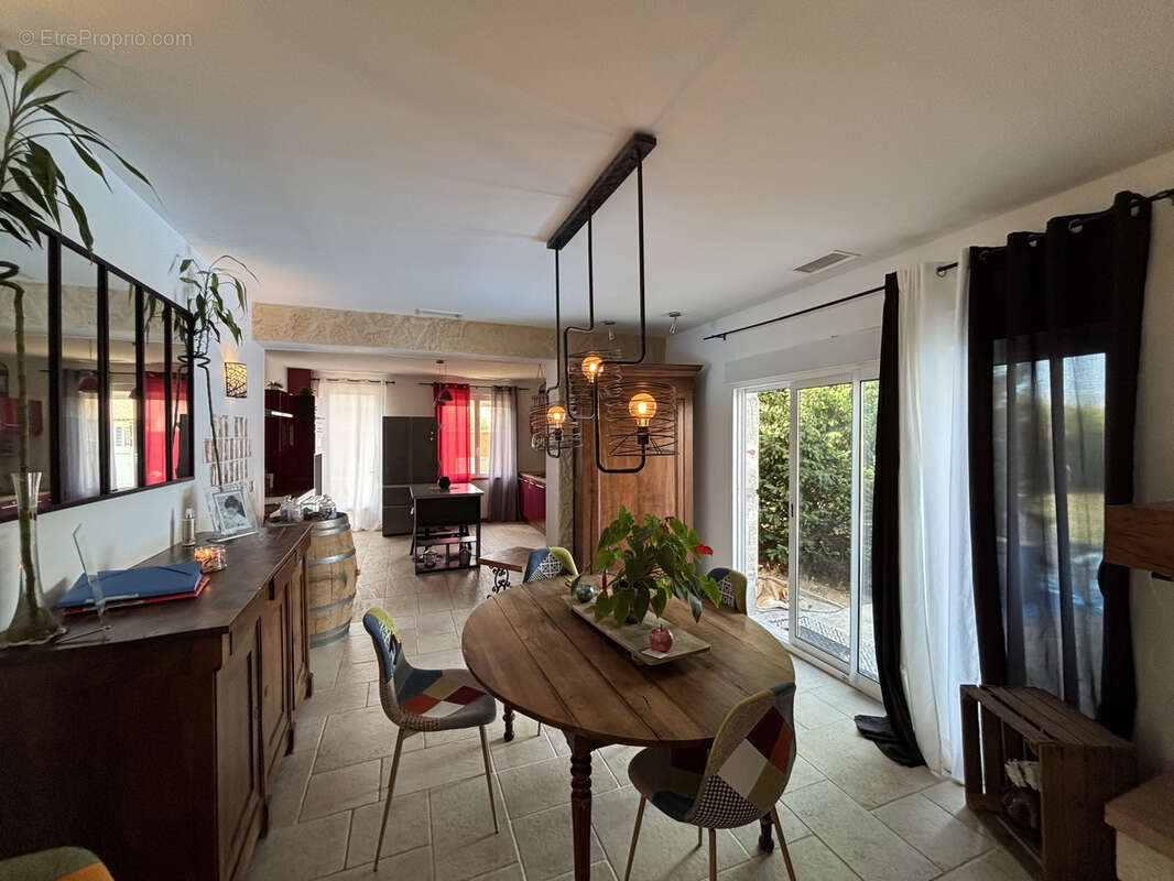 Maison à LES EGLISOTTES-ET-CHALAURES