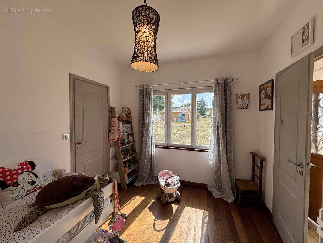 Maison à LES EGLISOTTES-ET-CHALAURES