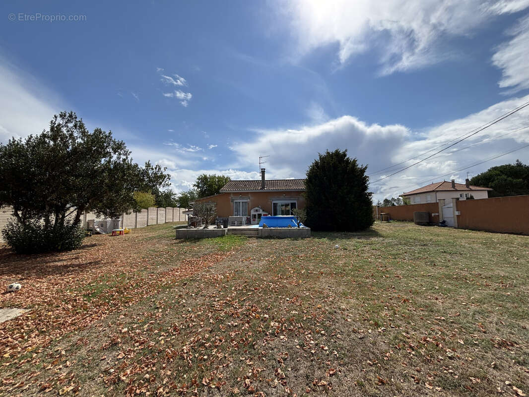 Maison à LES EGLISOTTES-ET-CHALAURES