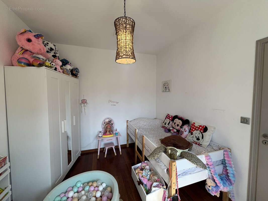 Maison à LES EGLISOTTES-ET-CHALAURES