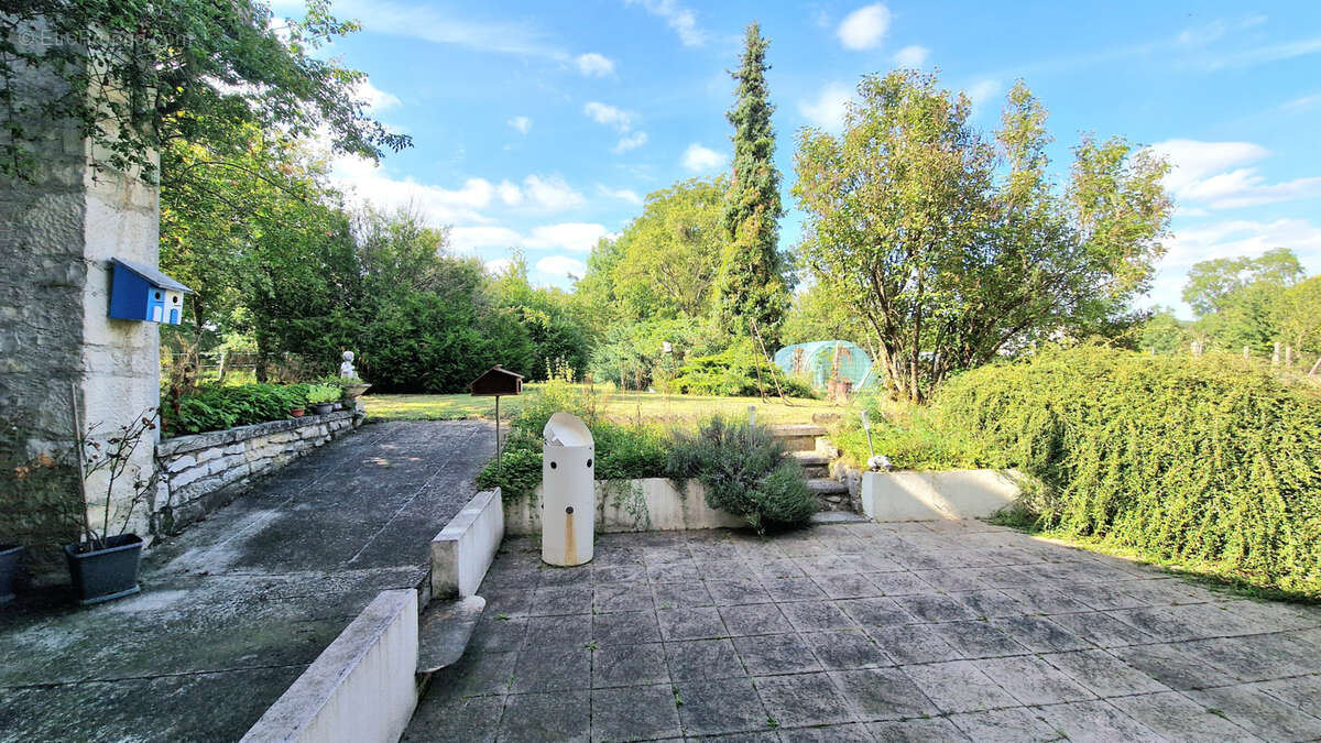 Maison à HOUDELAINCOURT