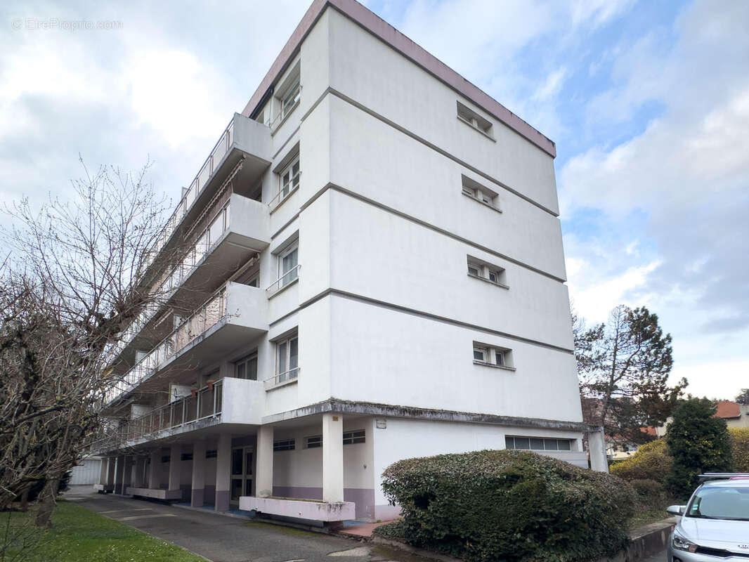 Appartement à SAINT-ETIENNE