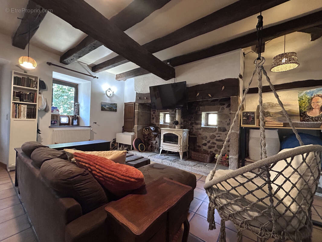 Maison à MONCEAUX-SUR-DORDOGNE