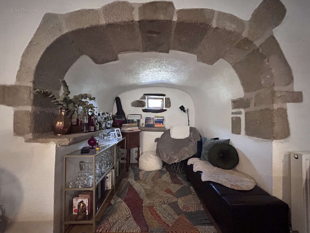 Maison à MONCEAUX-SUR-DORDOGNE