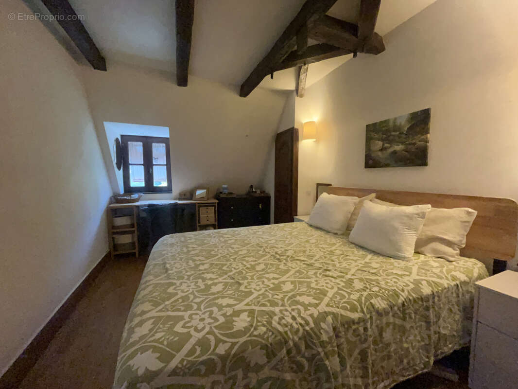 Maison à MONCEAUX-SUR-DORDOGNE