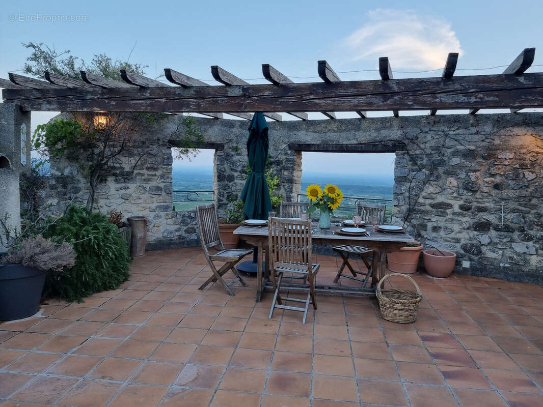 Maison à LE BARROUX