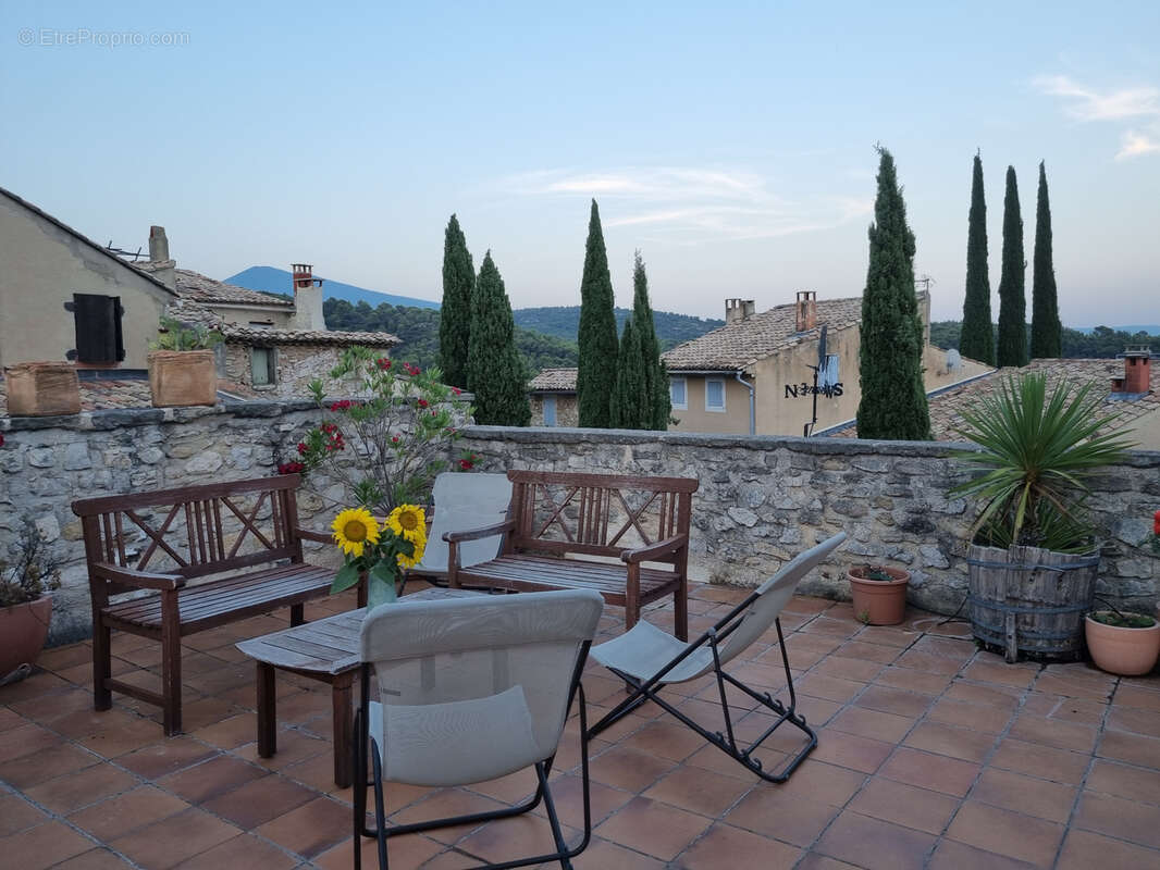 Maison à LE BARROUX