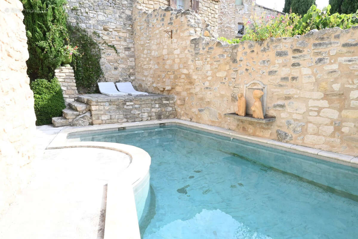 Maison à LE BARROUX