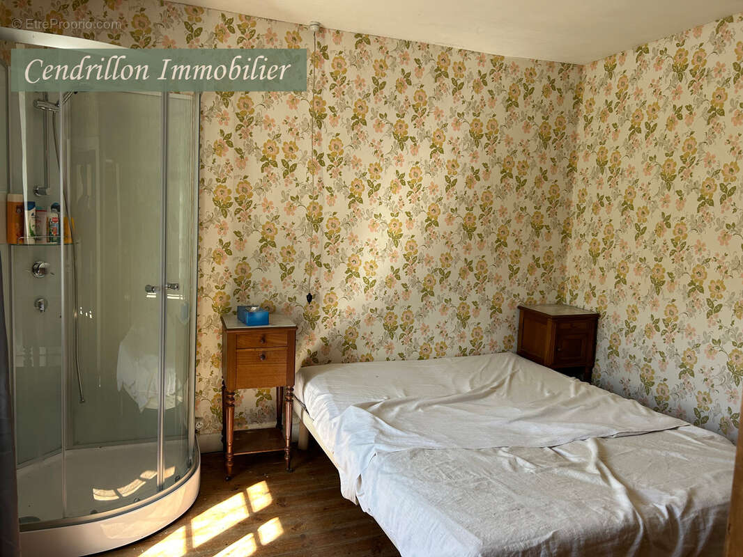 Maison à CHATELUS-LE-MARCHEIX