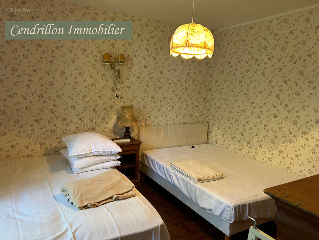 Maison à CHATELUS-LE-MARCHEIX