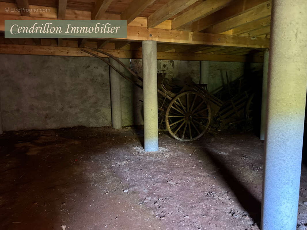 Maison à CHATELUS-LE-MARCHEIX