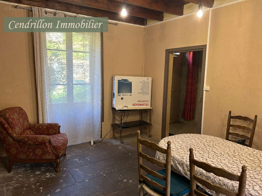 Maison à CHATELUS-LE-MARCHEIX